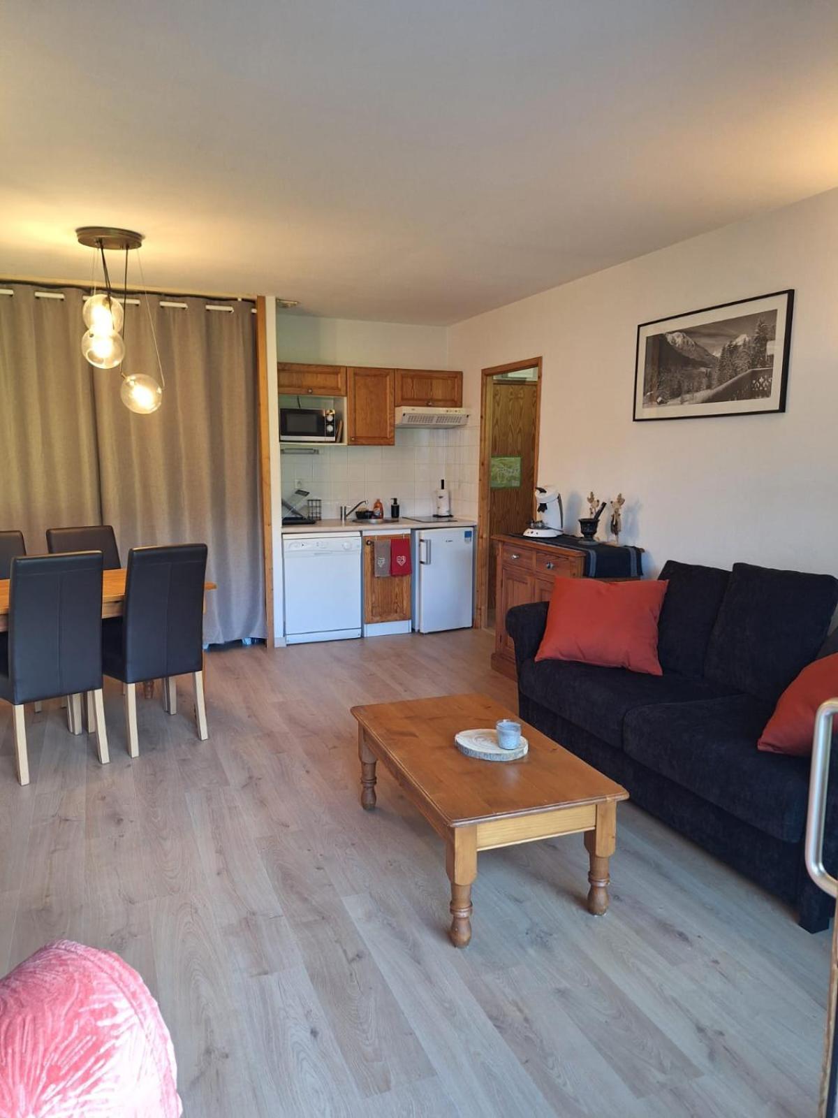 Tres Bel Appartement Lumineux A ซาโมอ็องส์ ภายนอก รูปภาพ