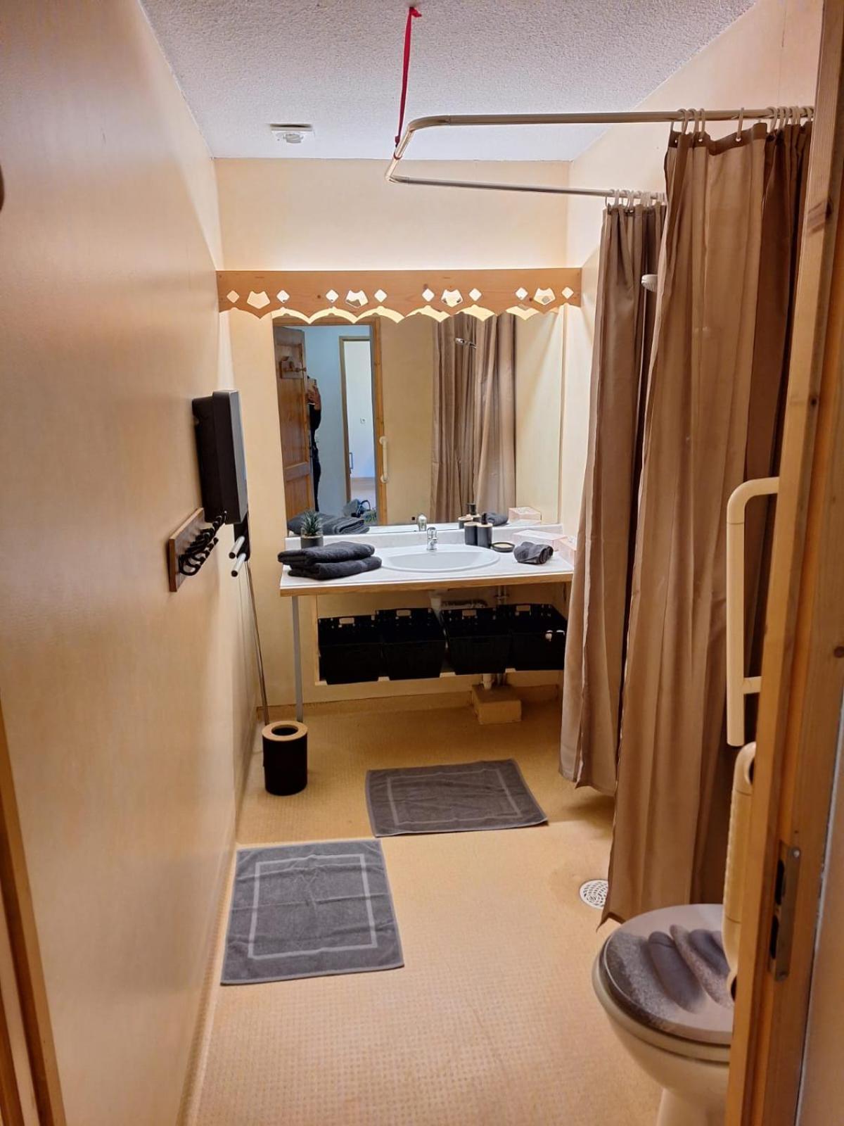 Tres Bel Appartement Lumineux A ซาโมอ็องส์ ภายนอก รูปภาพ